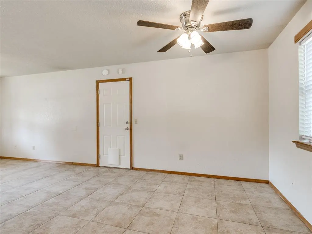 Photo 21 — 16 Sue Lane, McLoud, OK 74851