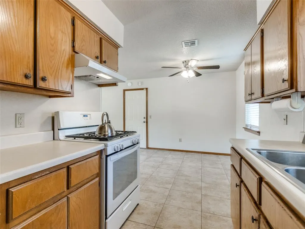 Photo 26 — 16 Sue Lane, McLoud, OK 74851