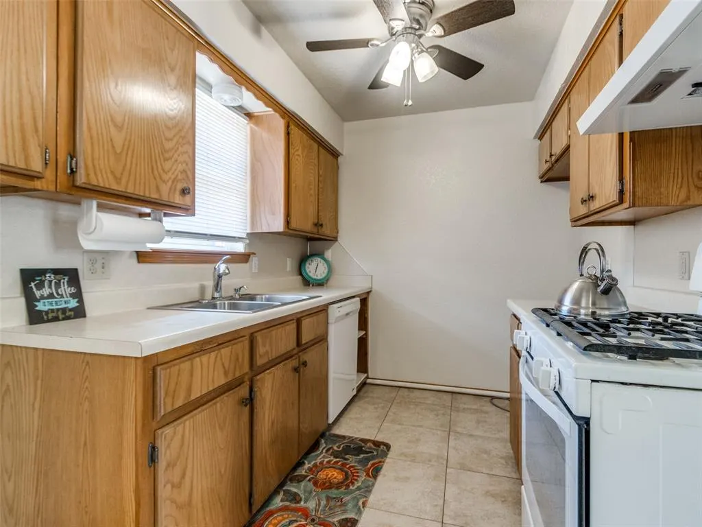Photo 9 — 16 Sue Lane, McLoud, OK 74851