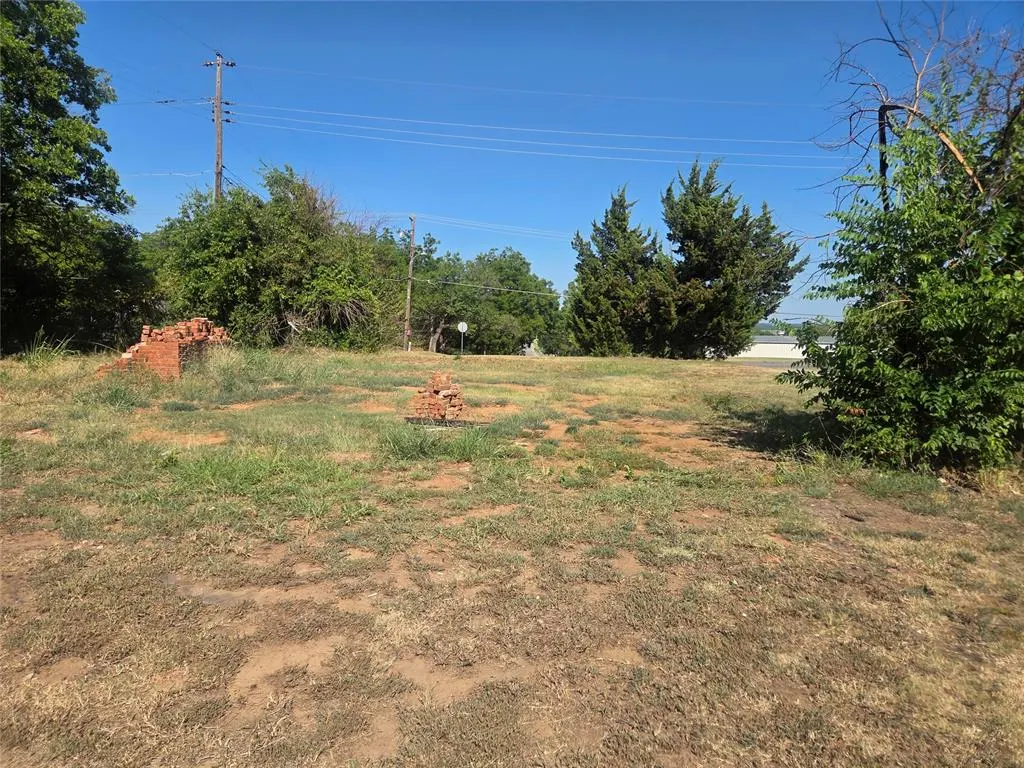 Photo 9 — 1007 S Chickasaw Street, Pauls Valley, OK 73075