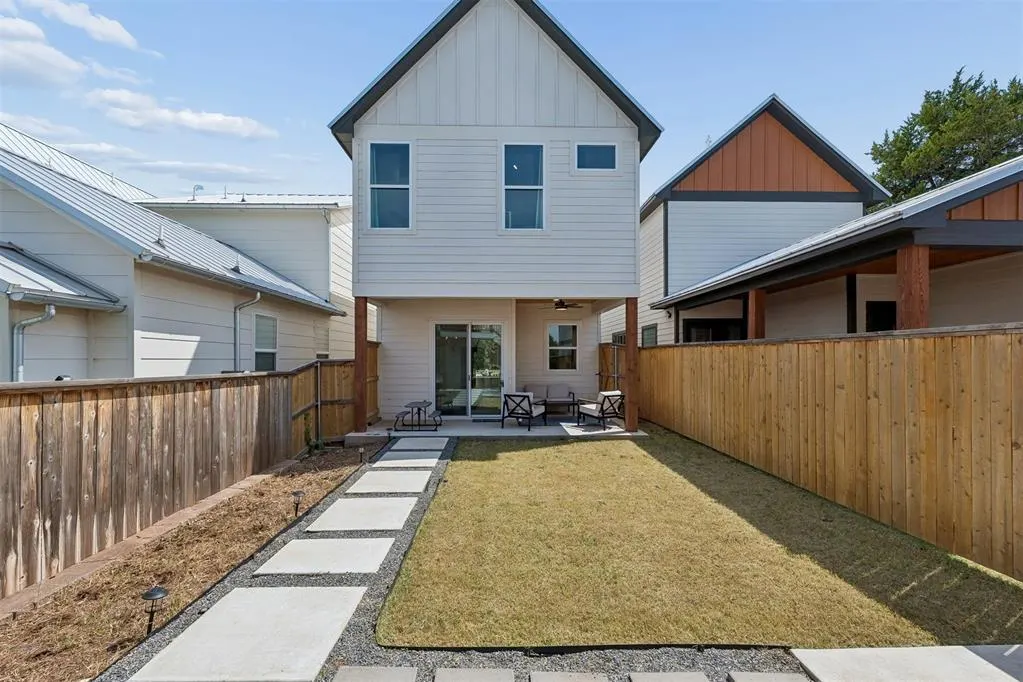 Photo 43 — 731 W Main Street, Edmond, OK 73003