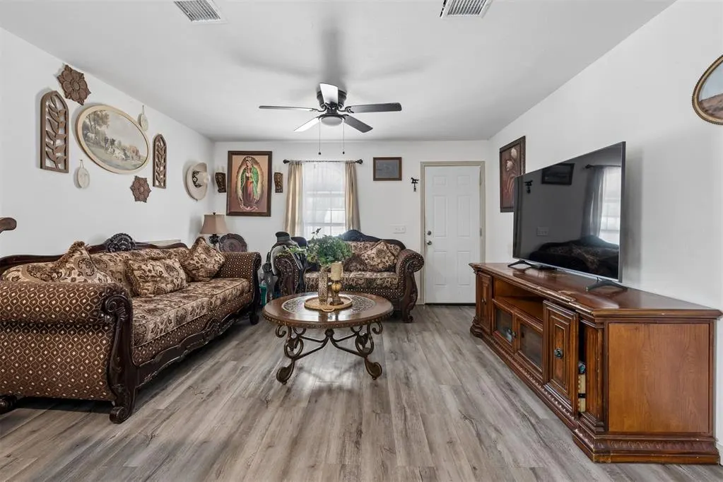 Front exterior — 12 SE 40th Street, Oklahoma City, OK 73129