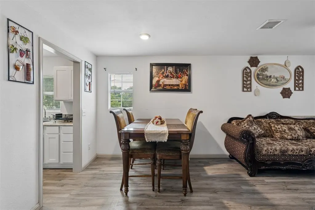 Photo 8 — 12 SE 40th Street, Oklahoma City, OK 73129