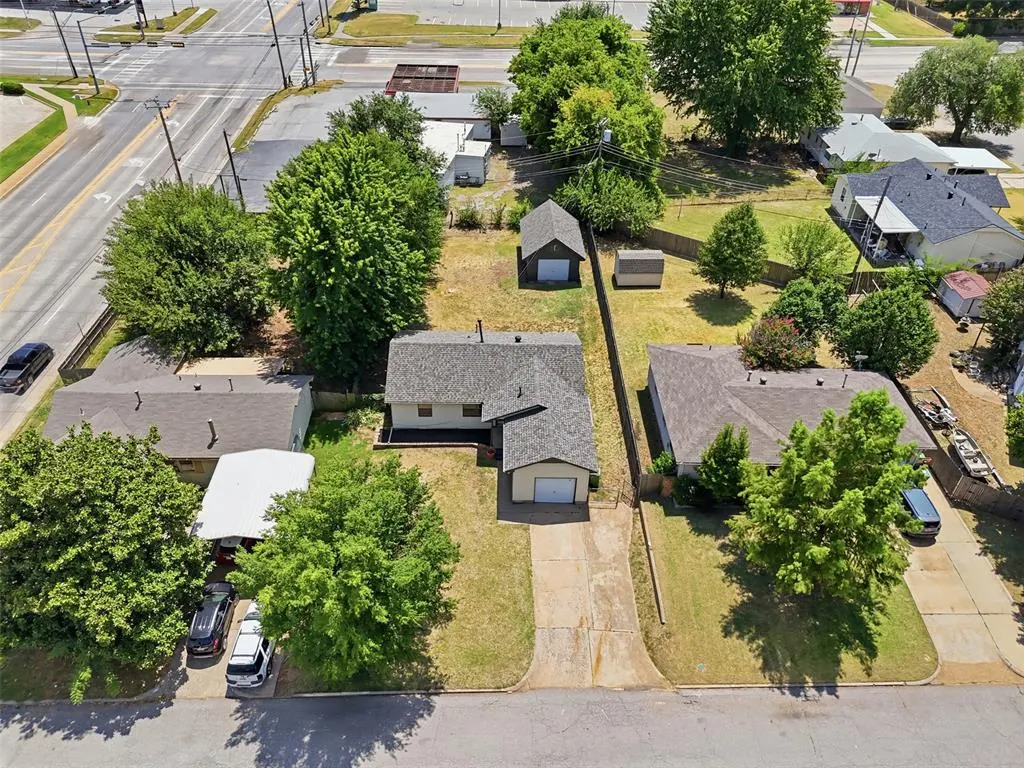 Photo 6 — 102 Belisle Avenue, Yukon, OK 73099