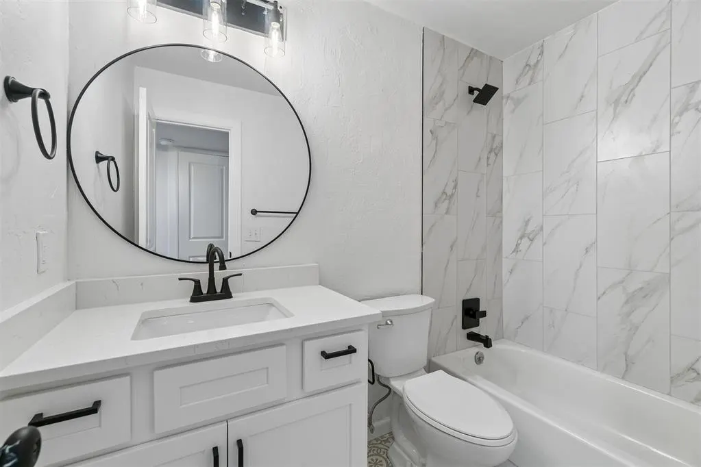 Photo 11 — 208 N English Drive, Oklahoma City, OK 73160
