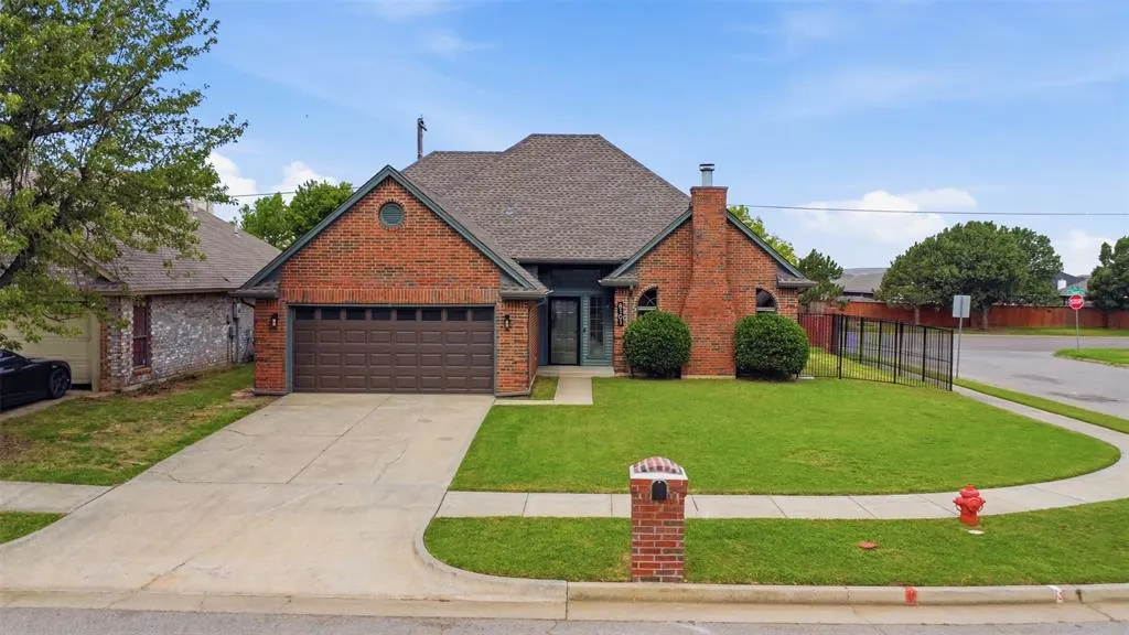 Photo 4 — 8101 Timothy Lane, Oklahoma City, OK 73135