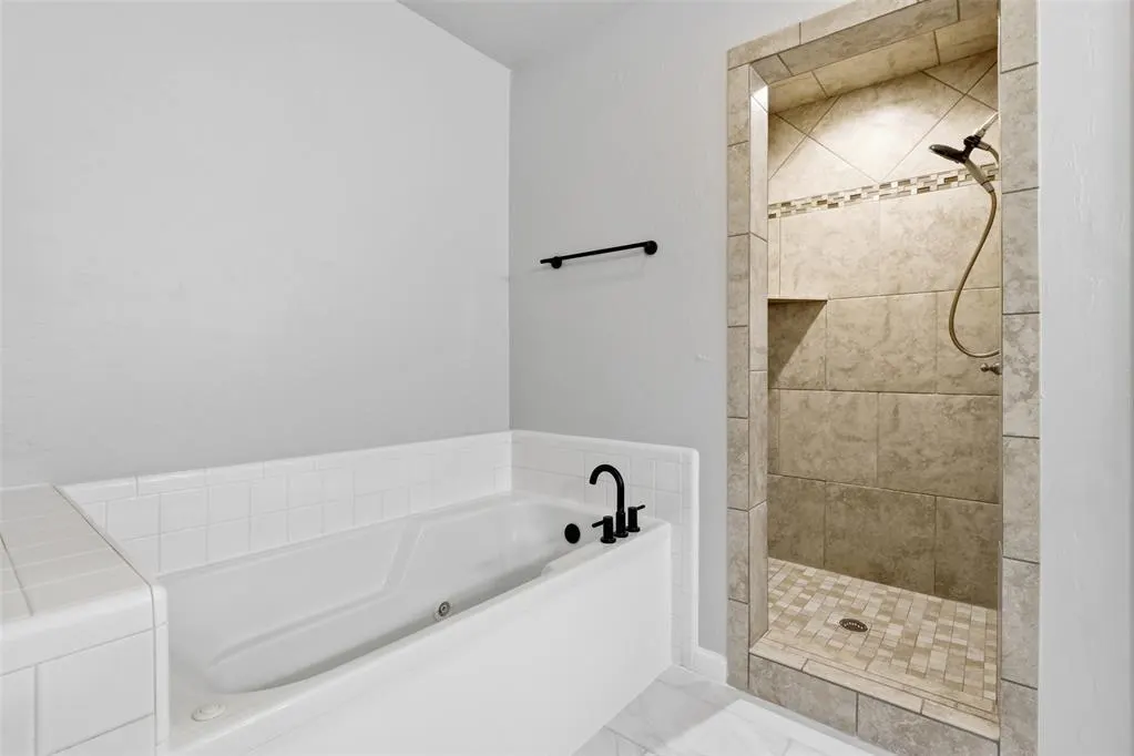 Photo 19 — 8101 Timothy Lane, Oklahoma City, OK 73135