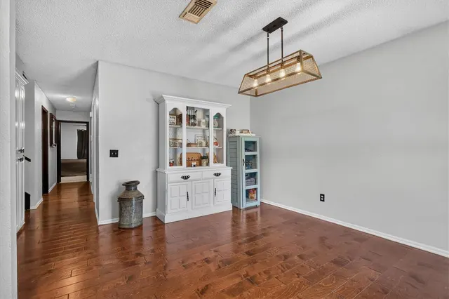 Photo 6 — 13417 Briar Hollow Drive, Oklahoma City, OK 73170
