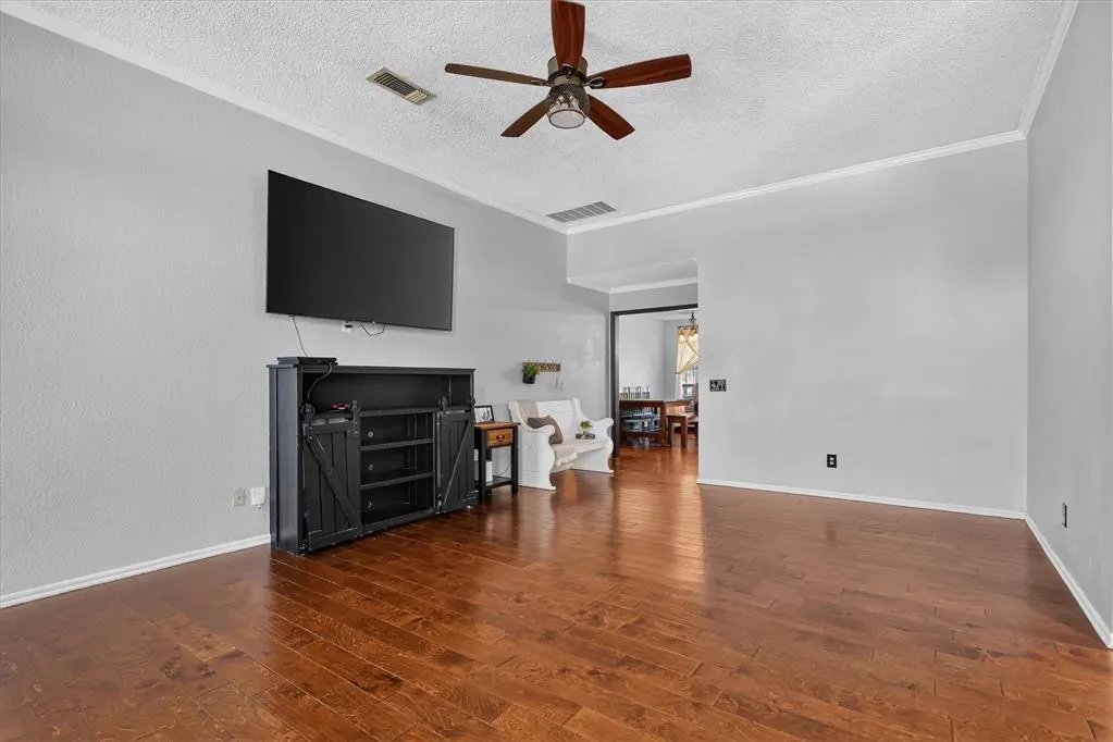 Photo 7 — 13417 Briar Hollow Drive, Oklahoma City, OK 73170