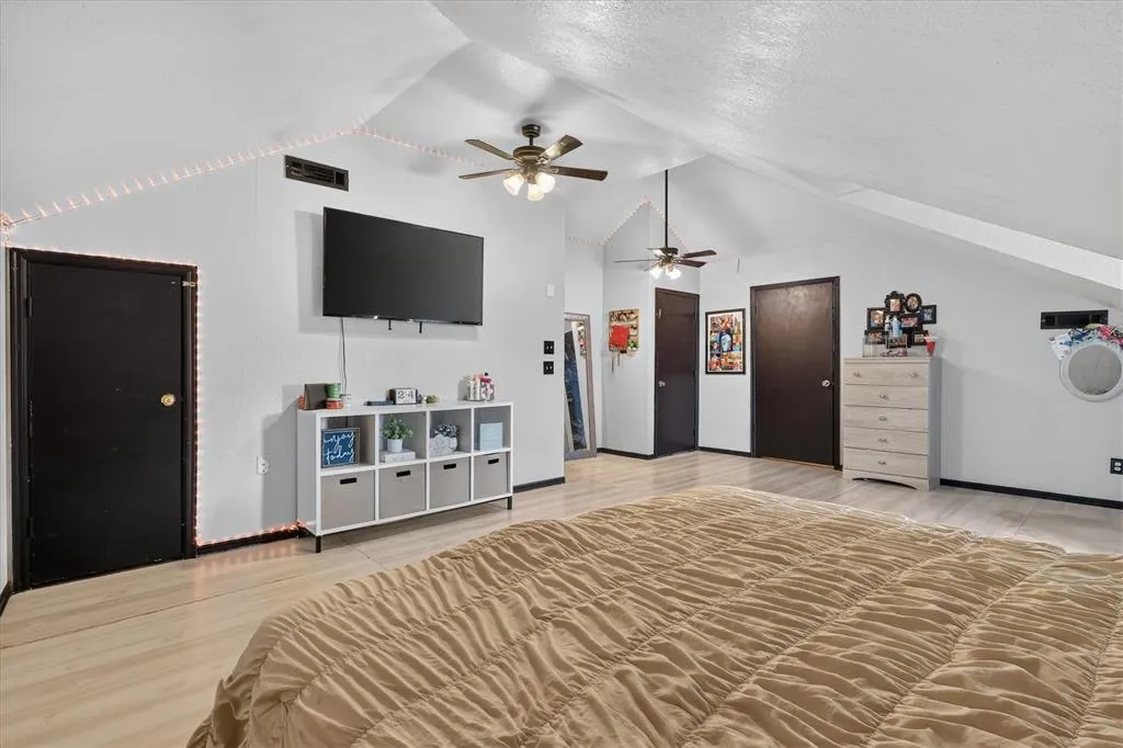 Photo 19 — 13417 Briar Hollow Drive, Oklahoma City, OK 73170