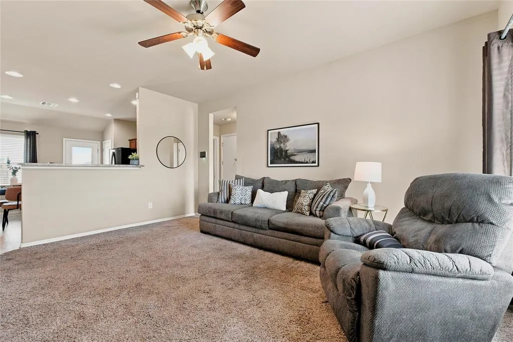 Photo 5 — 4904 Hunter Boulevard, Oklahoma City, OK 73179