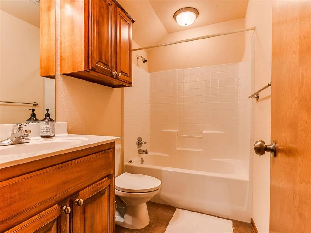 Photo 38 — 2116 Bates Way, Norman, OK 73071
