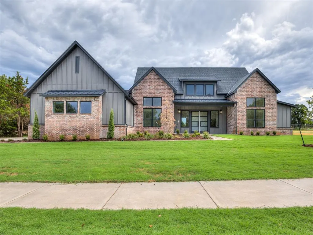 Front exterior — 14117 North Ridge Drive, Choctaw, OK 73020