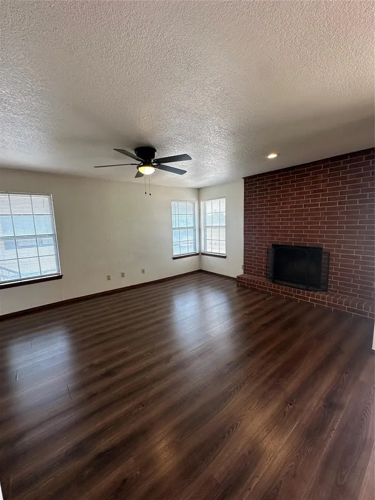 Photo 3 — 4400 Hemingway Drive 207, Oklahoma City, OK 73118