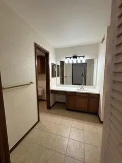 Photo 10 — 4400 Hemingway Drive 207, Oklahoma City, OK 73118