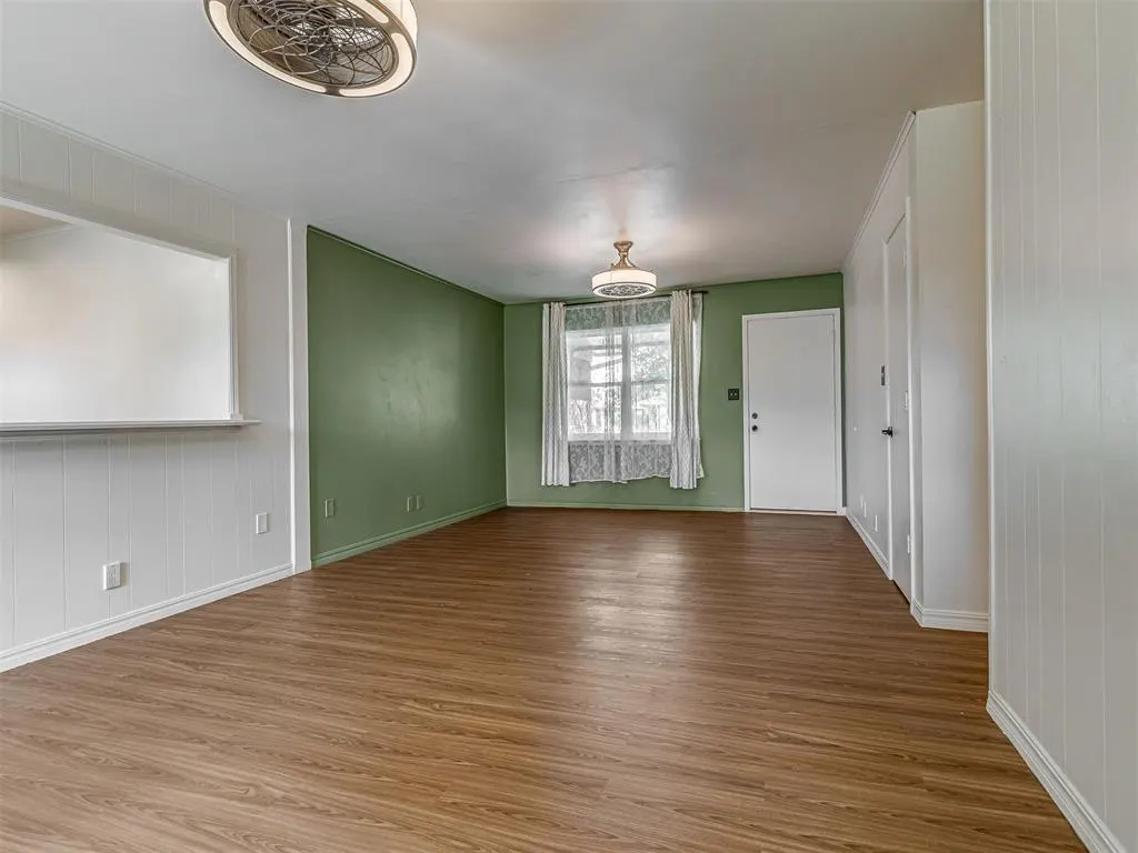 Photo 12 — 8922 E 49th Place, Tulsa, OK 74145