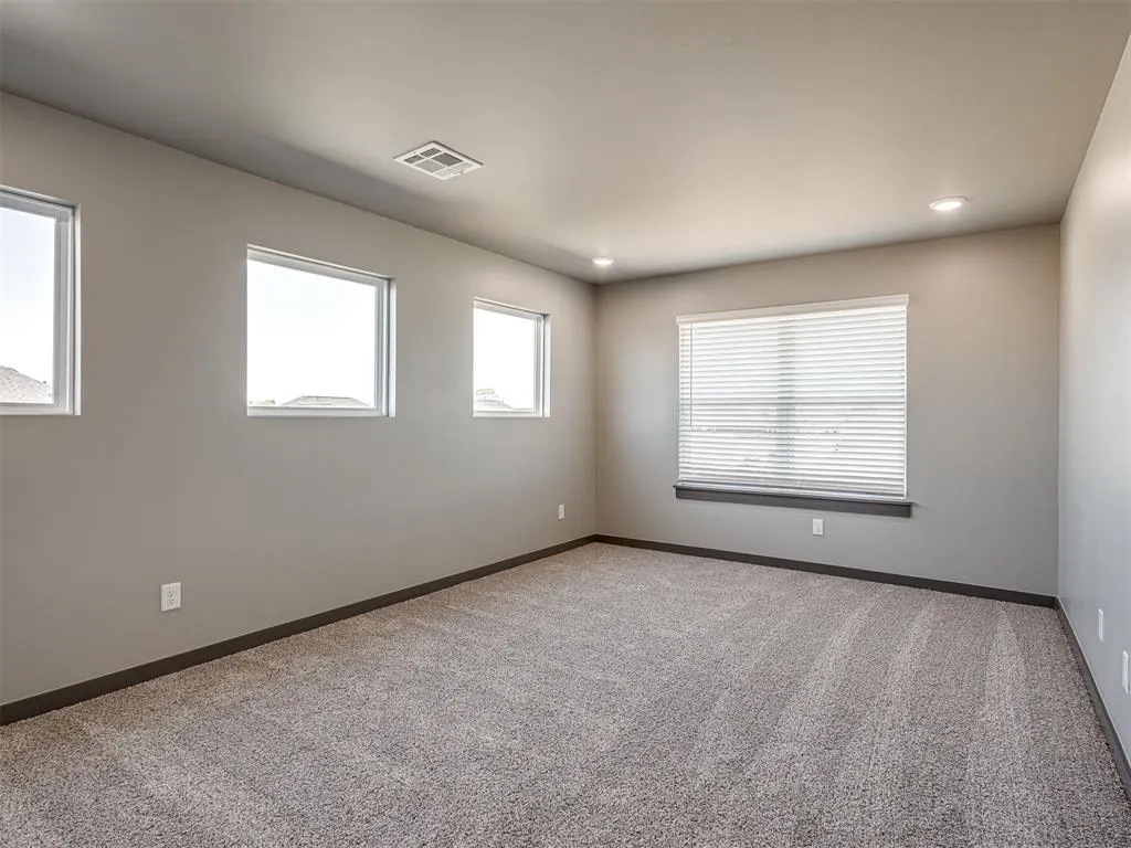 Photo 24 — 16028 Catalonia Place, Oklahoma City, OK 73170