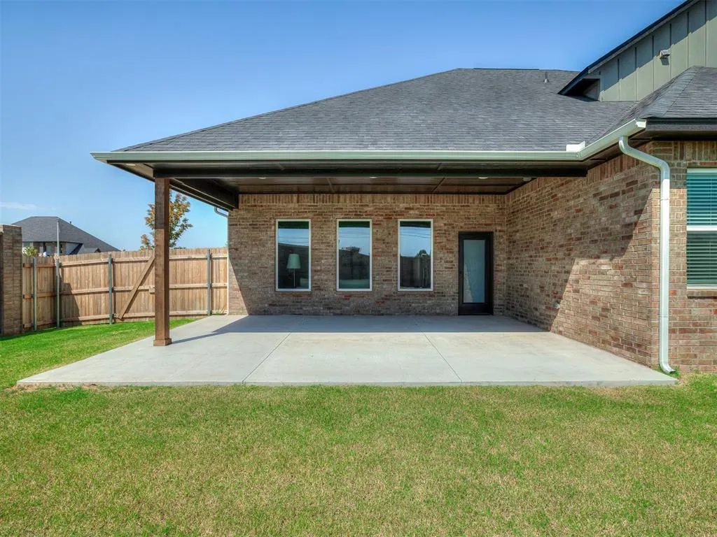 Photo 33 — 16028 Catalonia Place, Oklahoma City, OK 73170