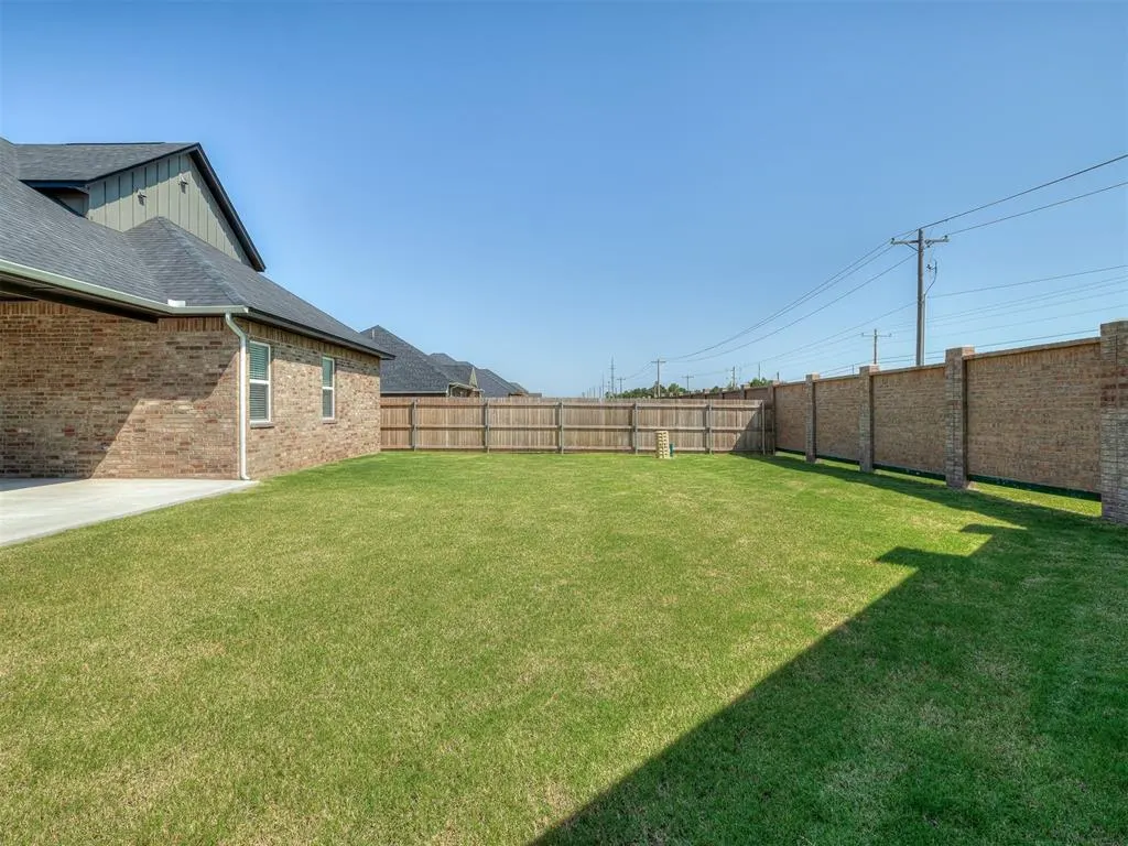 Photo 34 — 16028 Catalonia Place, Oklahoma City, OK 73170