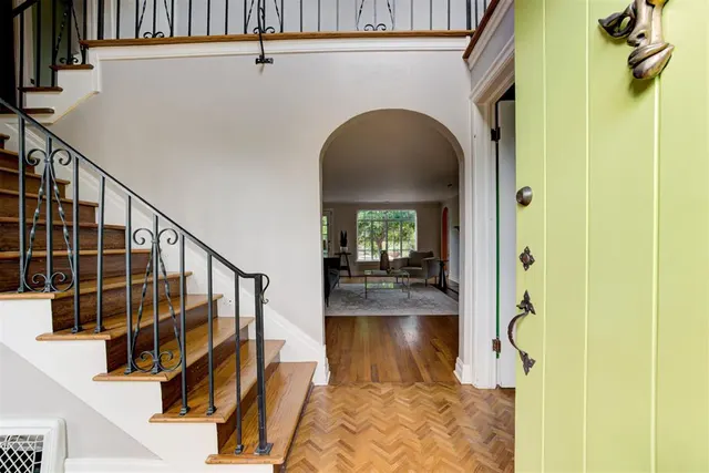 Photo 6 — 412 NW 35th Street, Oklahoma City, OK 73118