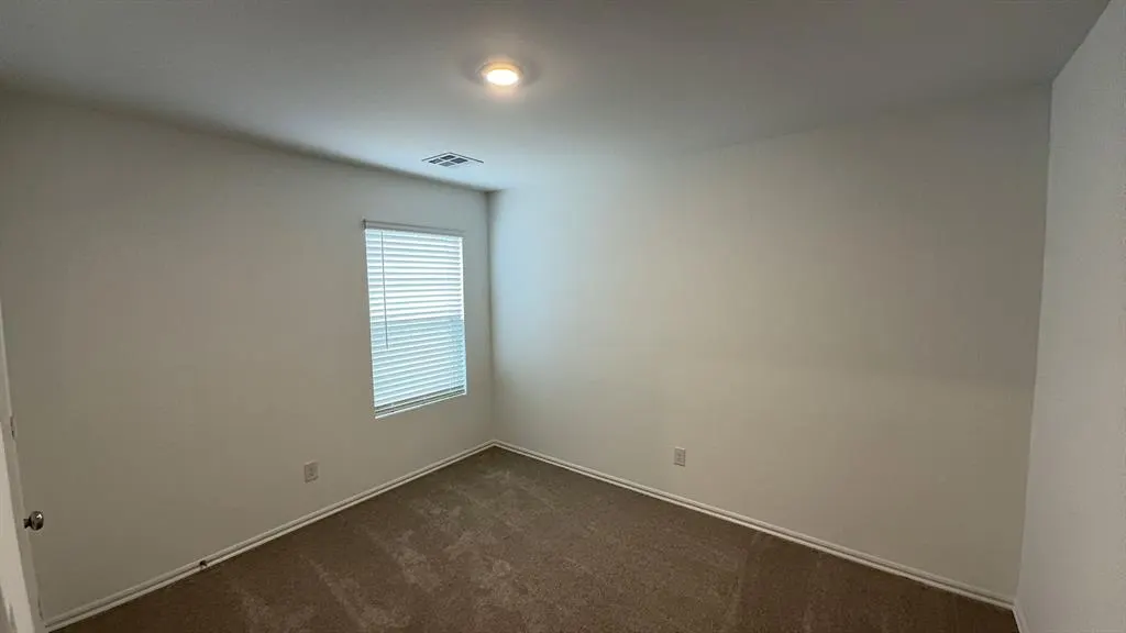 Photo 11 — 4017 Becky Lane, Mustang, OK 73064