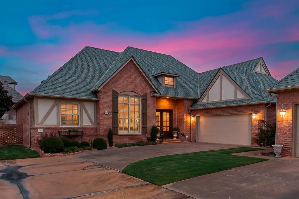 Front exterior — 2929 NW 160th Street, Edmond, OK 73013