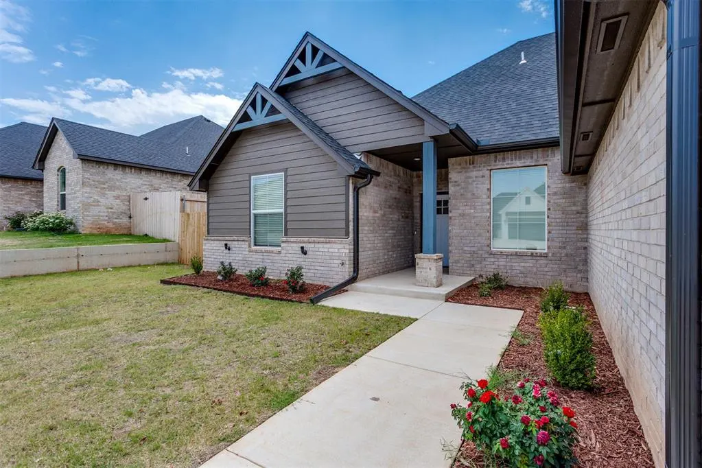 Photo 3 — 9208 SW 35 Street, Oklahoma City, OK 73179