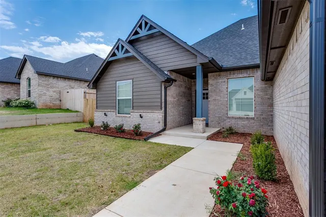 Photo 3 — 9208 SW 35 Street, Oklahoma City, OK 73179