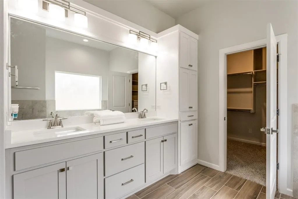Photo 48 — 9208 SW 35 Street, Oklahoma City, OK 73179