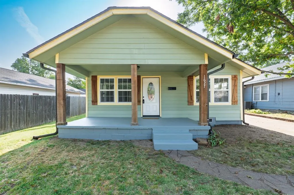Photo 2 — 1627 N Market Avenue, Shawnee, OK 74804