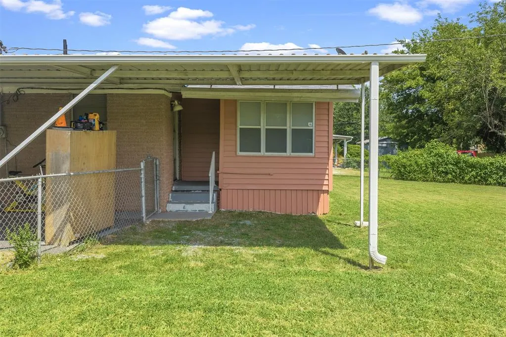 Photo 33 — 829 W 22nd Street, Ada, OK 74820