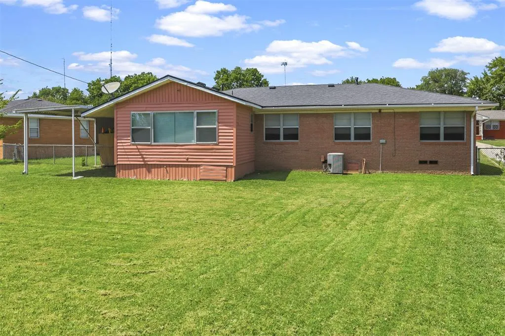 Photo 38 — 829 W 22nd Street, Ada, OK 74820