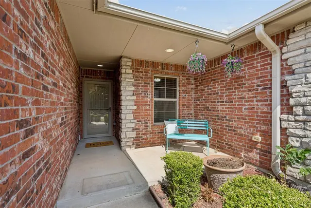 Photo 5 — 709 Blue Ridge Road, Moore, OK 73160