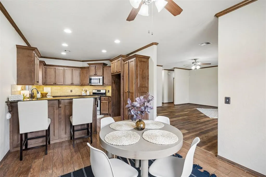 Photo 12 — 709 Blue Ridge Road, Moore, OK 73160