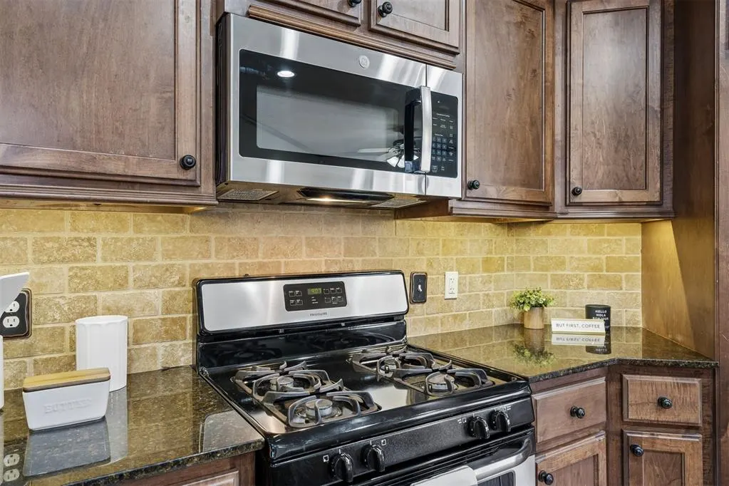 Photo 16 — 709 Blue Ridge Road, Moore, OK 73160