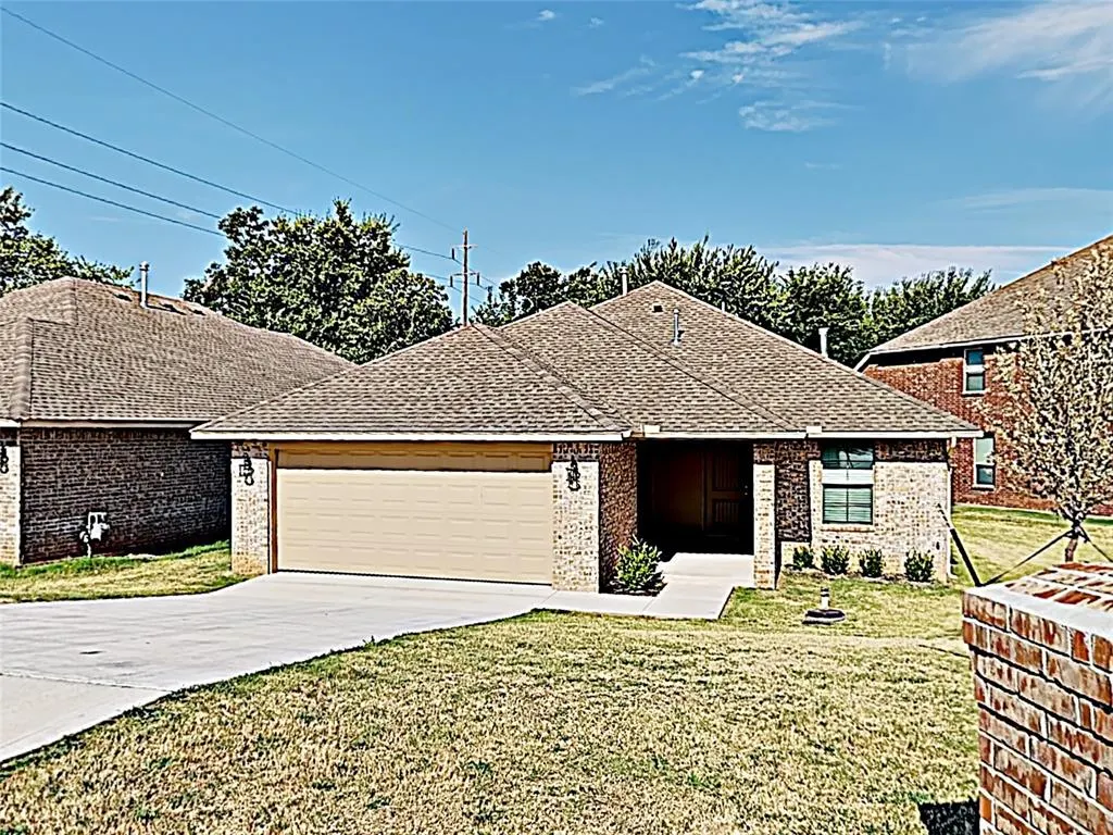 Front exterior — 1045 Creekside Drive, Choctaw, OK 73020