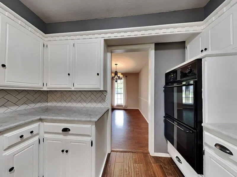 Photo 4 — 6424 N College Avenue, Oklahoma City, OK 73132