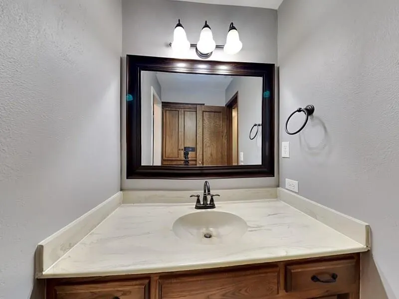 Photo 8 — 6424 N College Avenue, Oklahoma City, OK 73132