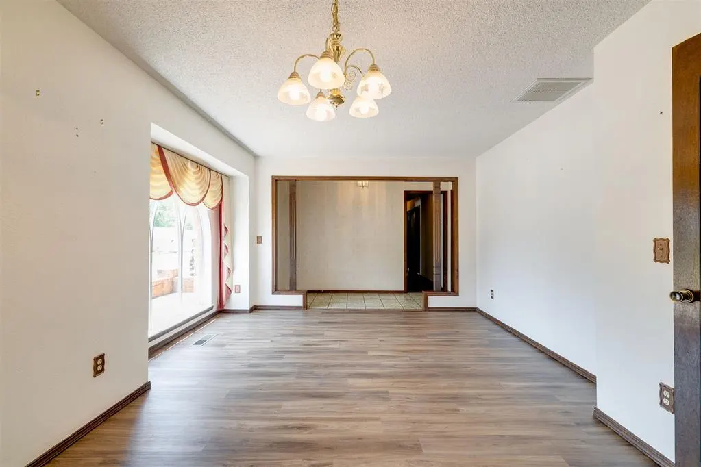 Photo 9 — 2615 NW 115th Place, Oklahoma City, OK 73120