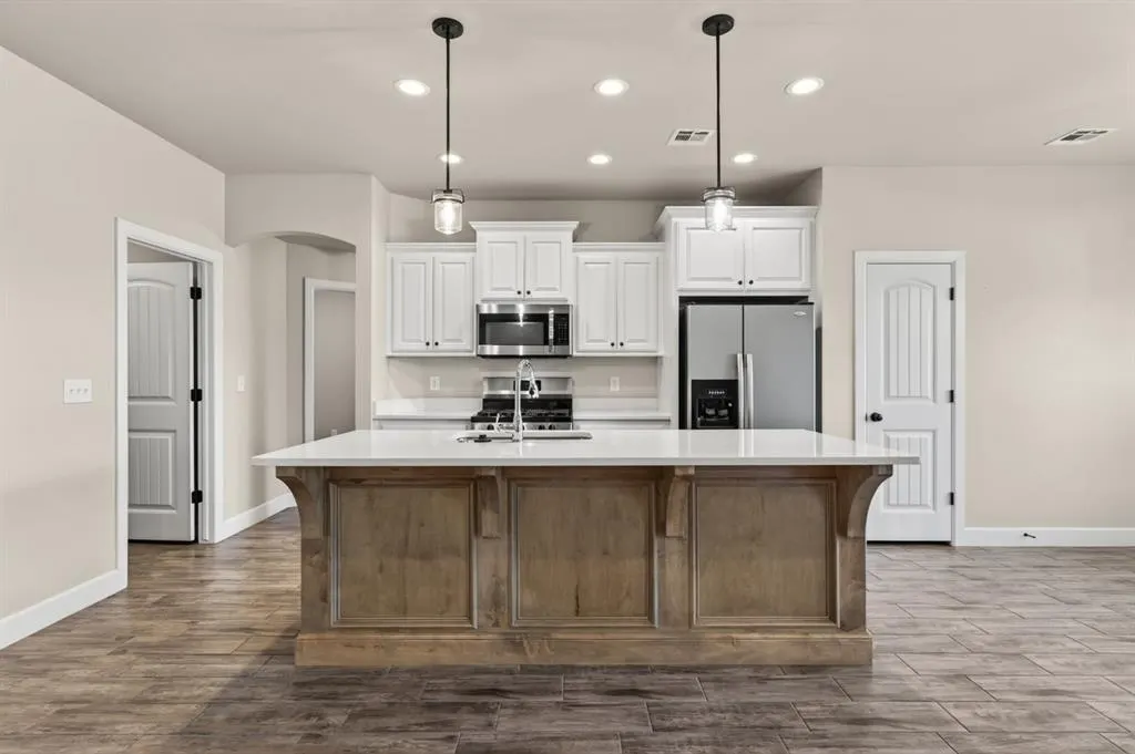 Photo 5 — 4505 Black Mesa Lane, Yukon, OK 73099