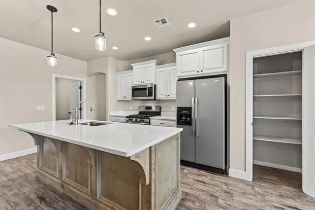 Photo 6 — 4505 Black Mesa Lane, Yukon, OK 73099