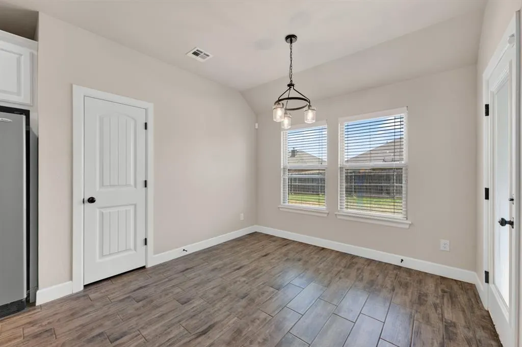 Photo 9 — 4505 Black Mesa Lane, Yukon, OK 73099