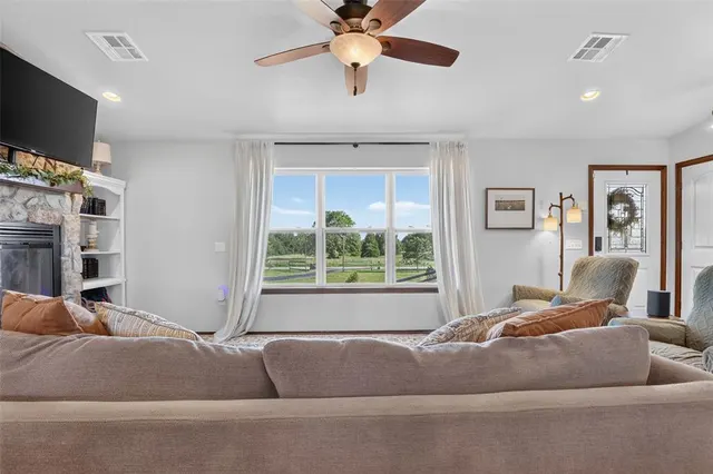 Photo 7 — 208 Moran Road, McLoud, OK 74851