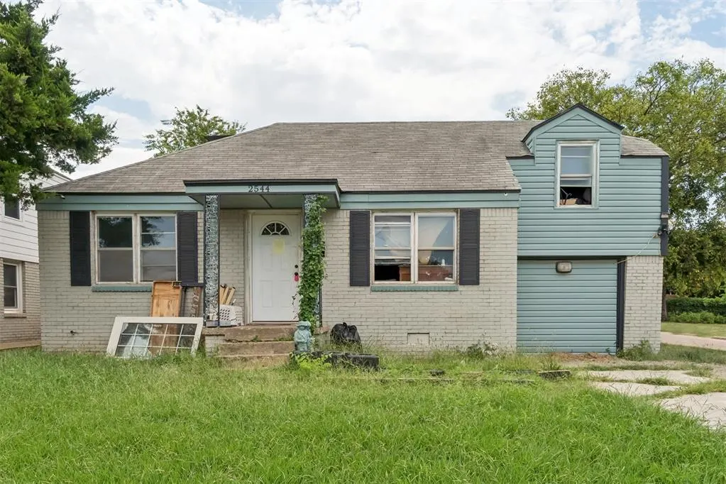 Front exterior — 2544 NW 35th Street, Oklahoma City, OK 73112