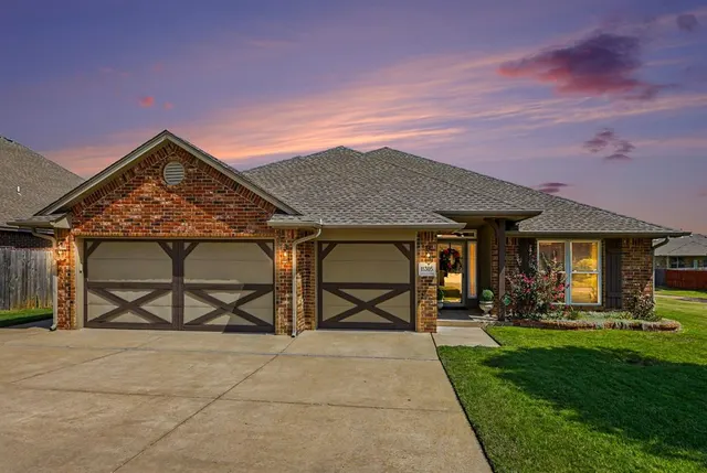 Photo 6 — 11305 NW 105th Street, Yukon, OK 73099