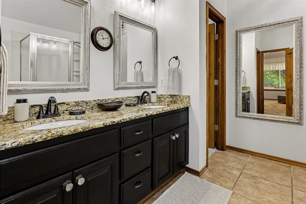 Photo 25 — 11305 NW 105th Street, Yukon, OK 73099