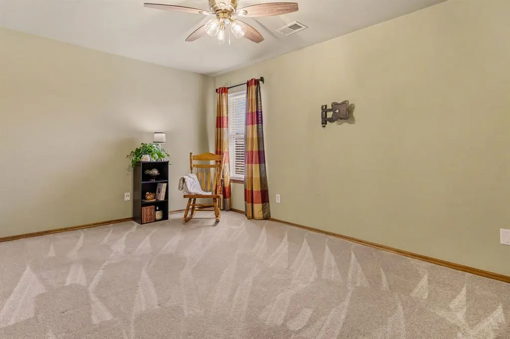 Photo 27 — 11305 NW 105th Street, Yukon, OK 73099