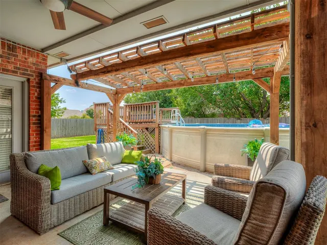 Photo 3 — 912 Regal Road, Yukon, OK 73099
