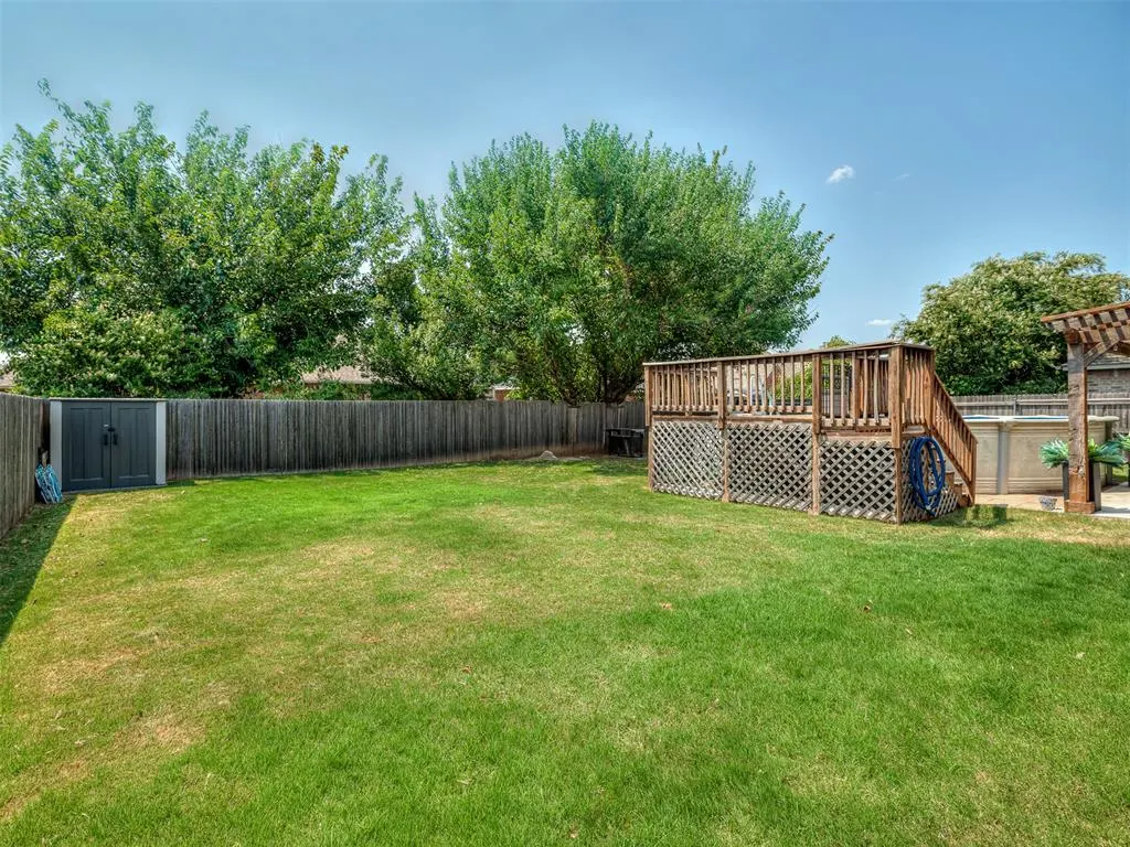 Photo 27 — 912 Regal Road, Yukon, OK 73099