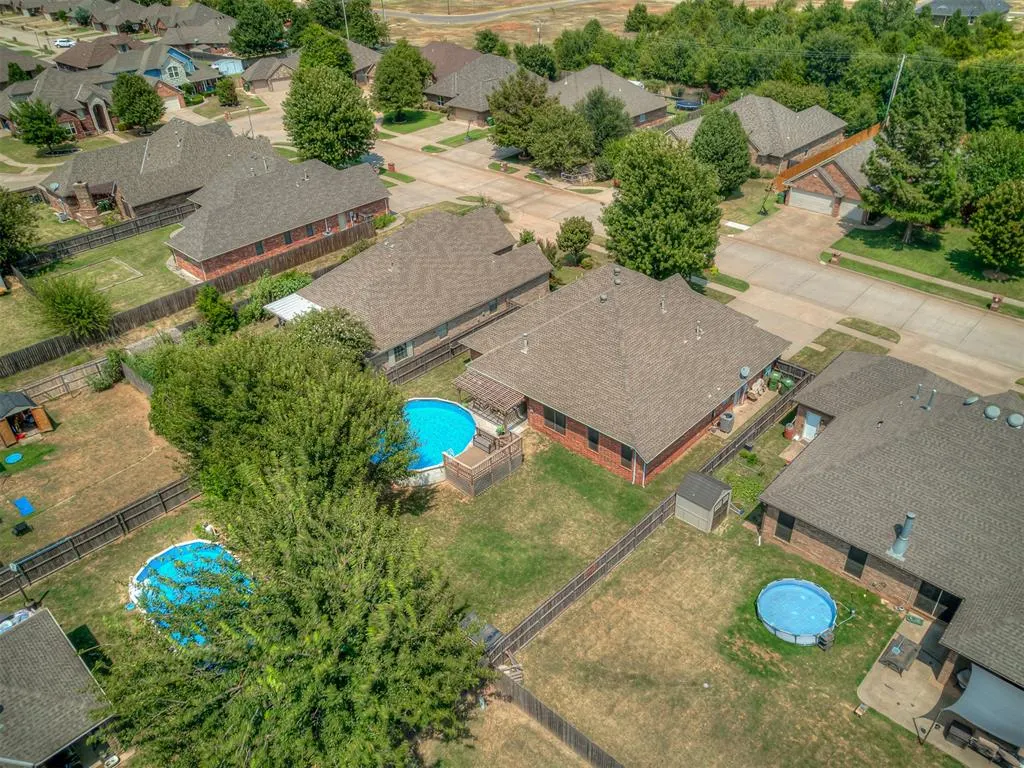 Photo 30 — 912 Regal Road, Yukon, OK 73099
